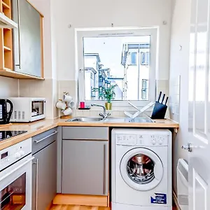  Apartment Bayview