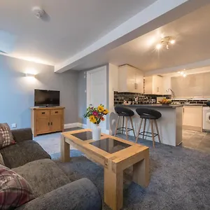 https://southernhay-boutique-apartment-exeter.cardiffhotelswales.com
